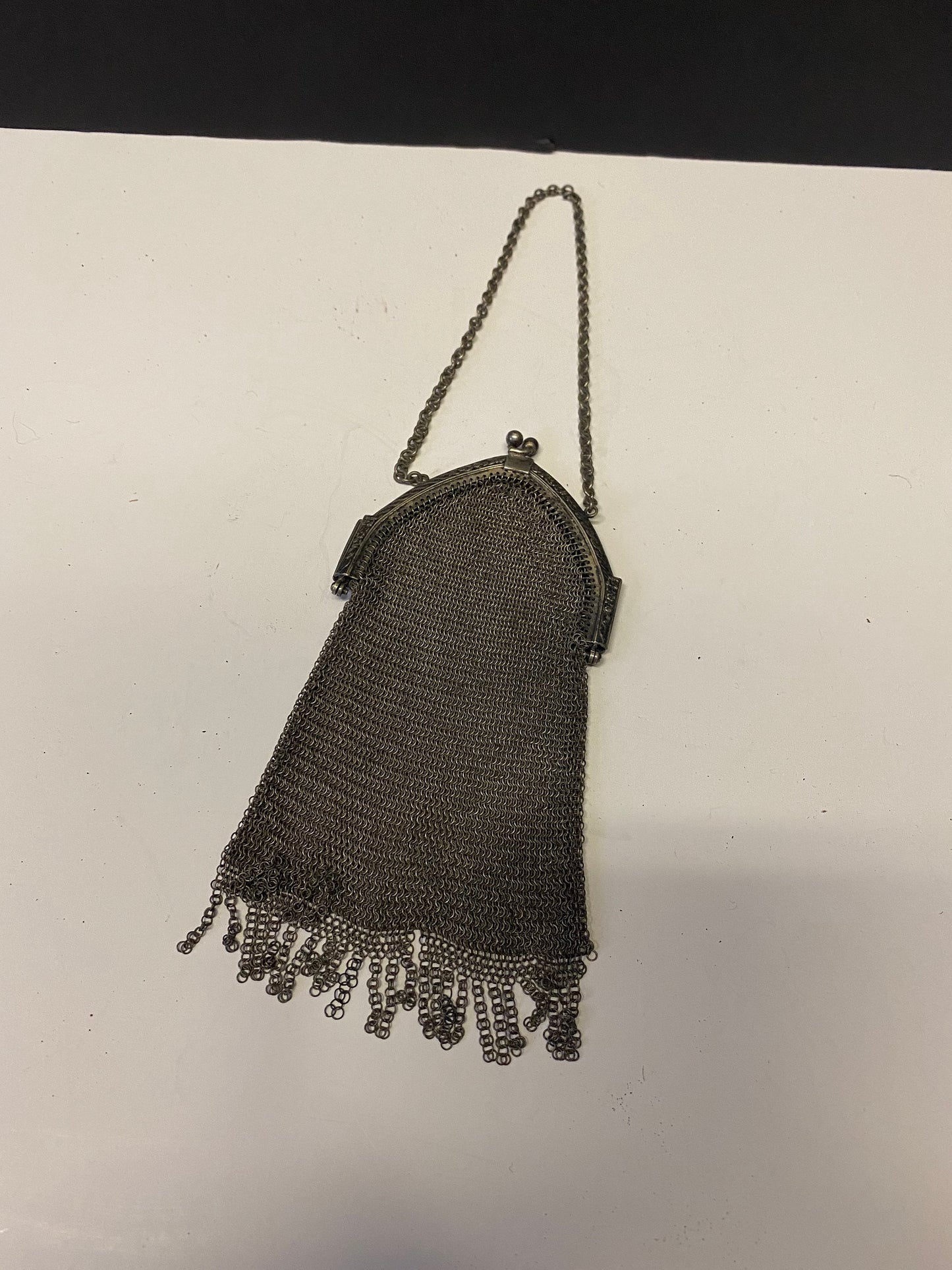 A Superb European silver mesh purse  lovely detail