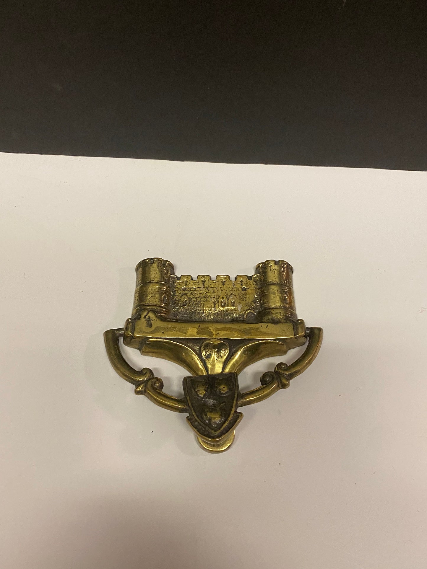 A  5 x 4 antique brass door knocker in the form of a castle  Make your house a castle!! - great gift