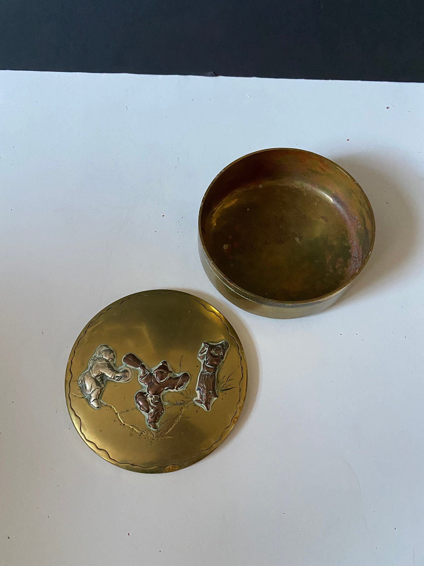 Antique and chinese brass and copper lidded box  6 x 2 inches  Wonderful detail and quality -Ready to use or gift