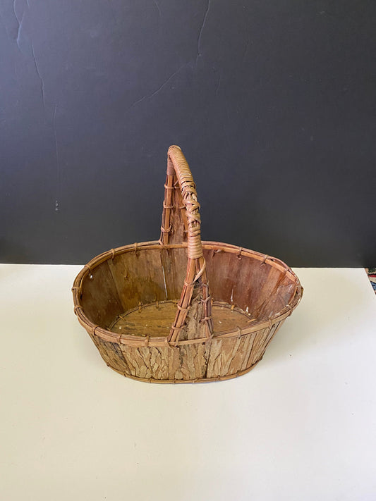 12 x 13 absolutely fantastic museum quality indigenous cedar bark basket fabulous condition  wow