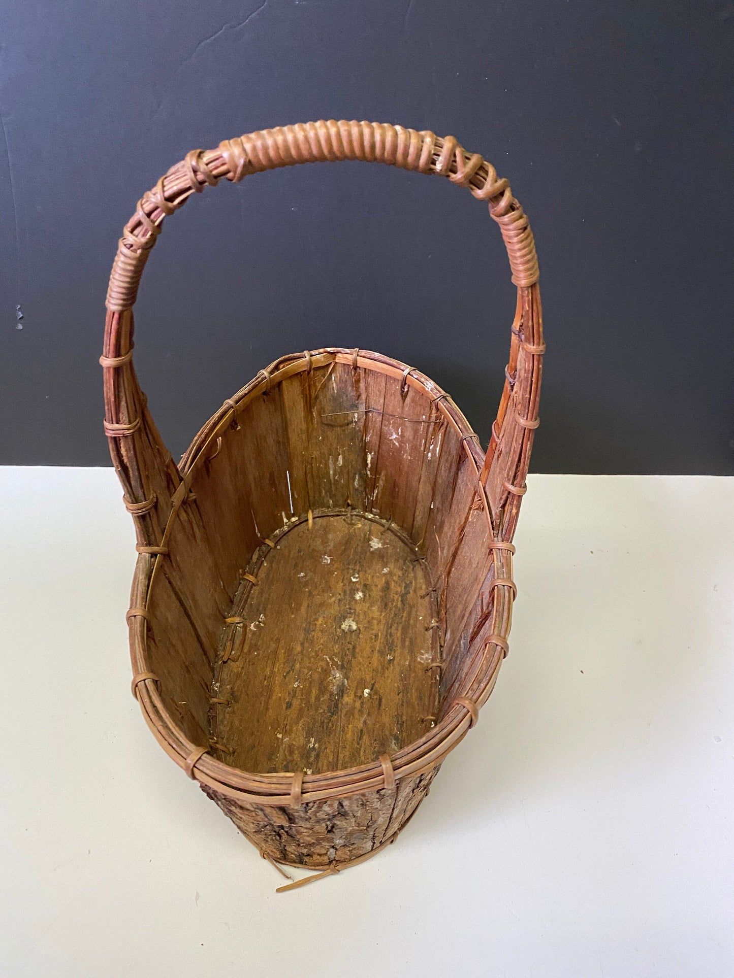 12 x 13 absolutely fantastic museum quality indigenous cedar bark basket fabulous condition  wow