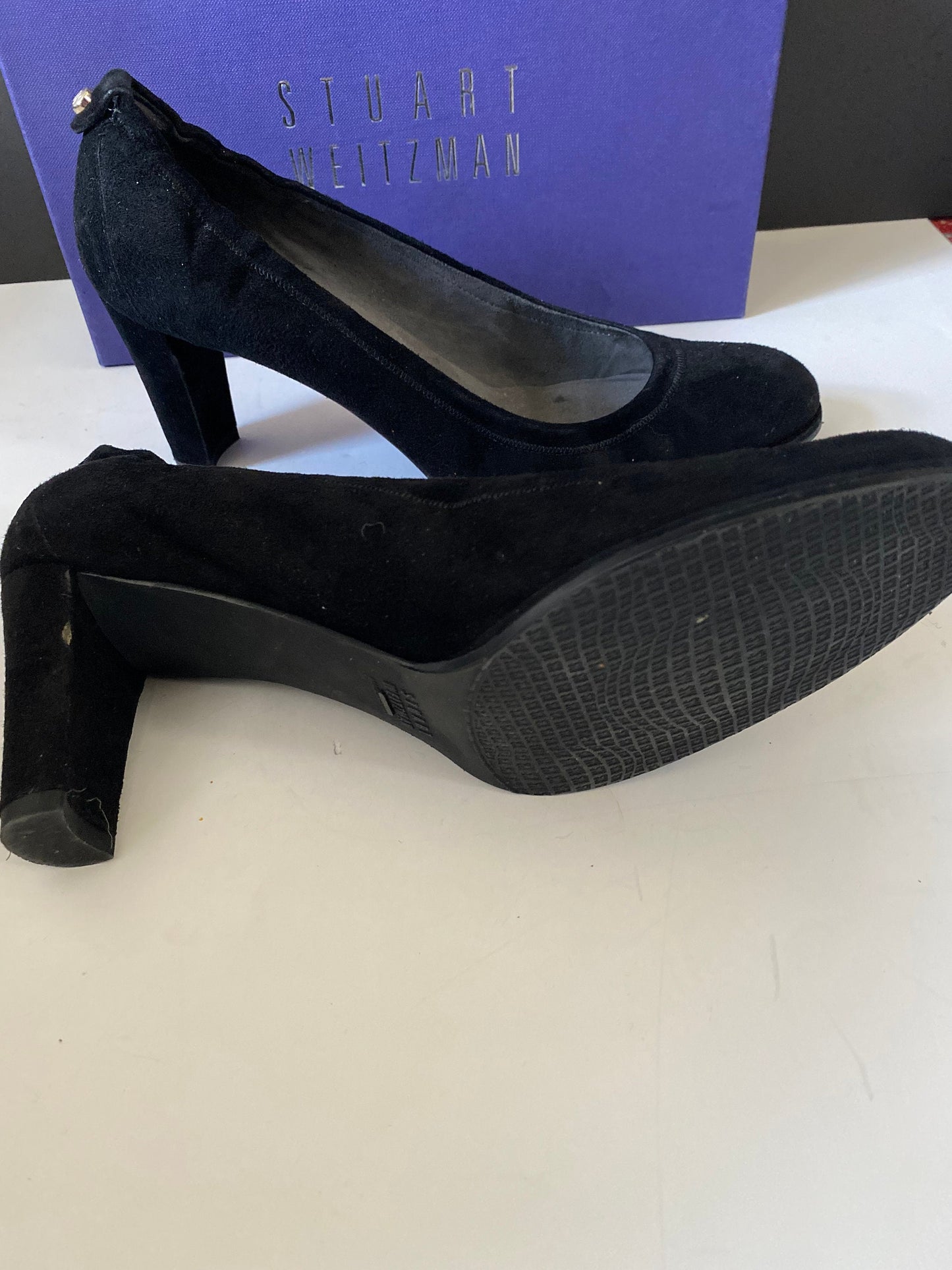 A  Fabulous Stuart Weitzman 9.5 M black suede ladies shoes  authentic never worn with box  wow  retail 450