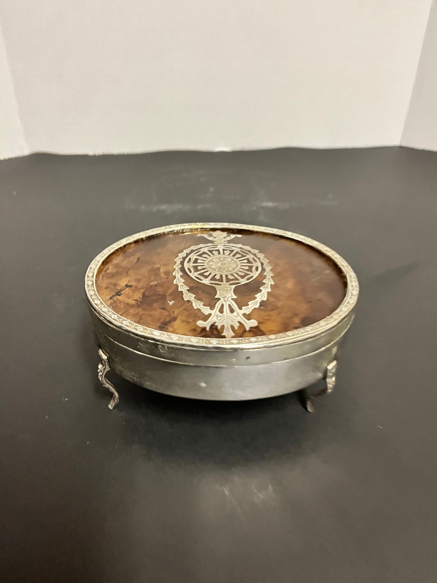 Absolutely stunning solid silver and tortoiseshell lidded  box with sexy legs  stunning condition, and a wonderful piece for a gift