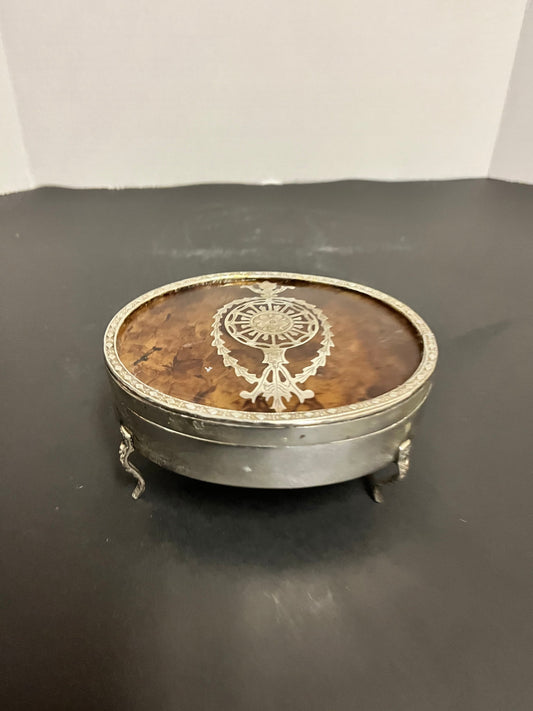 Absolutely stunning solid silver and tortoiseshell lidded  box with sexy legs  stunning condition, and a wonderful piece for a gift