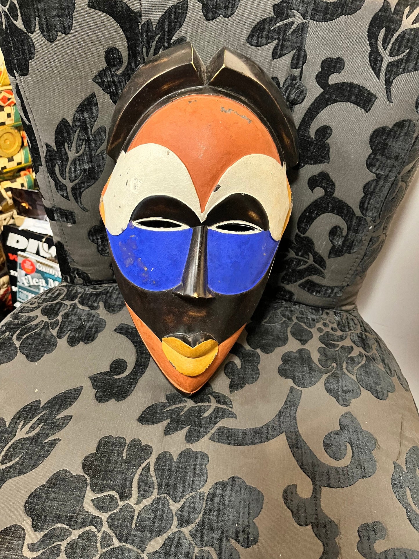 13 x 8 vintage African polychrome wall mask  believed to be from Mail  great colours and price