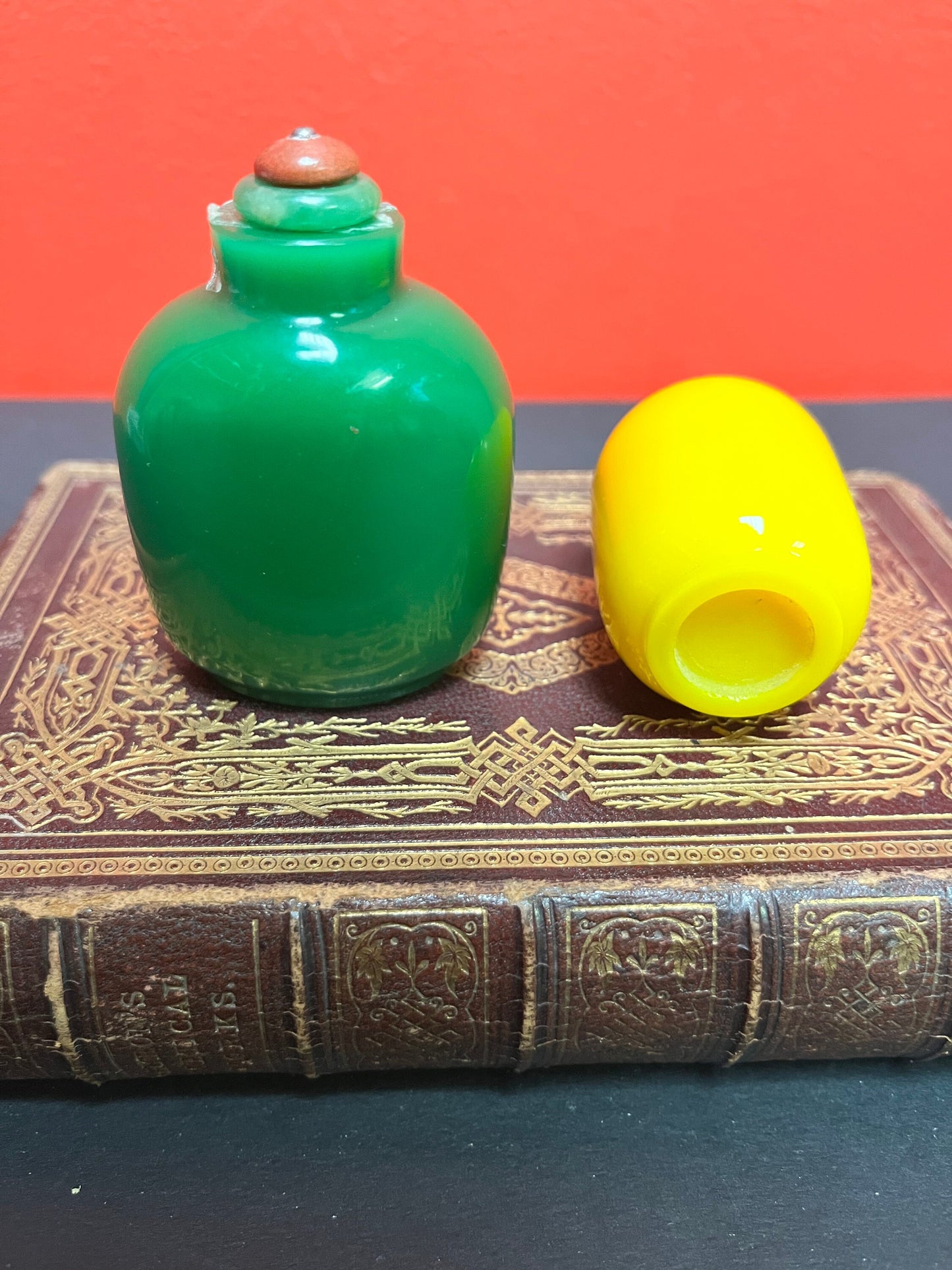 2 Chinese Peking glass snuff bottles