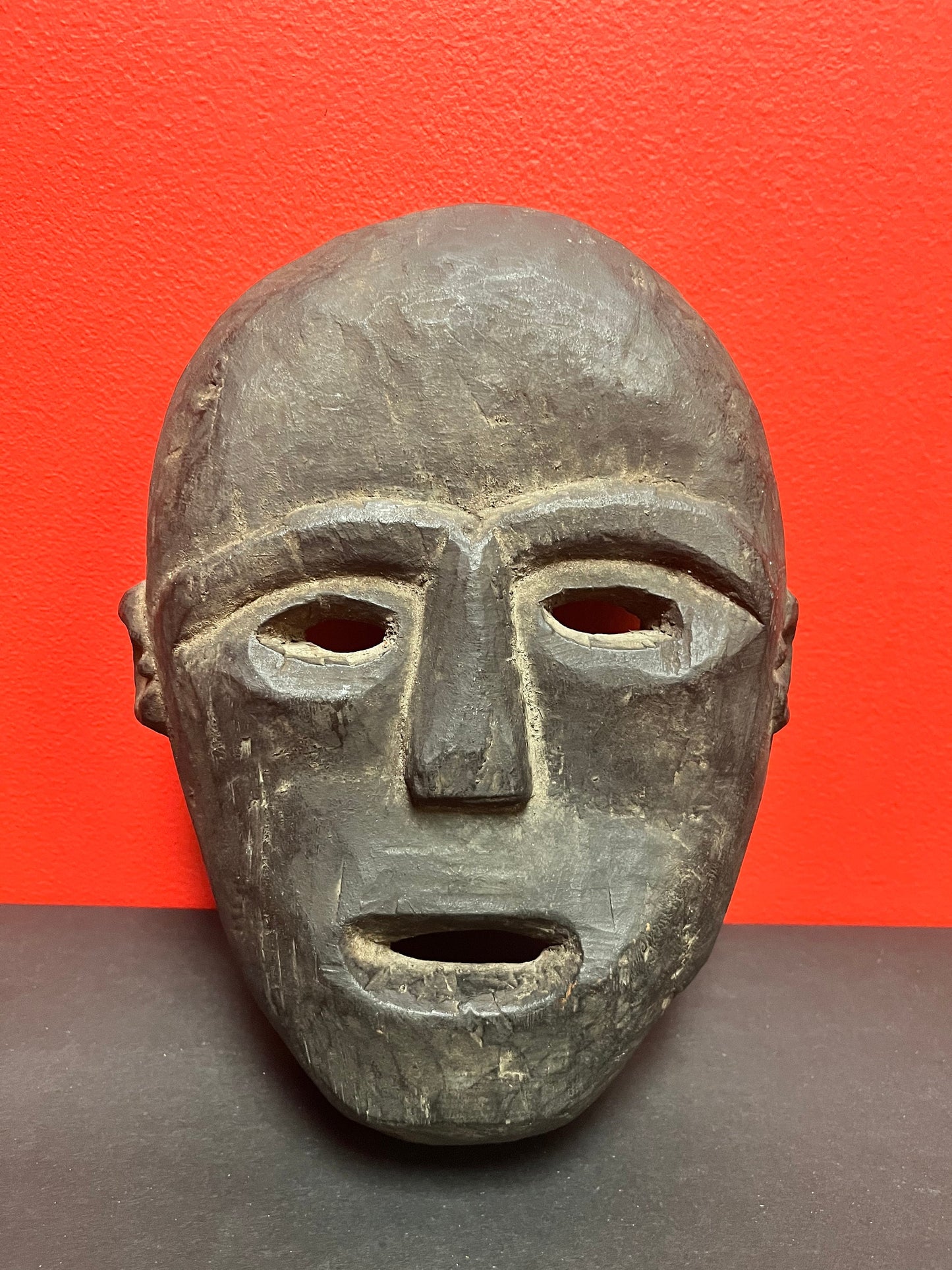 A Vintage 10 inch African Dan passport mask  great look and weight  needs a hanger  value priced