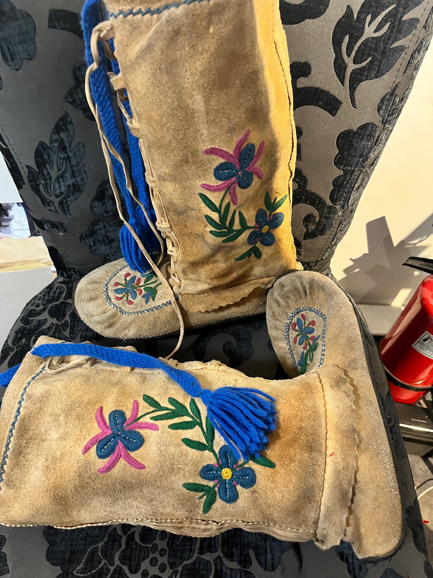 12 x 16 high indigenous east coast, Canadian Iroquois antique leather and felt stunning moccasin boots with new rubber soles - wow