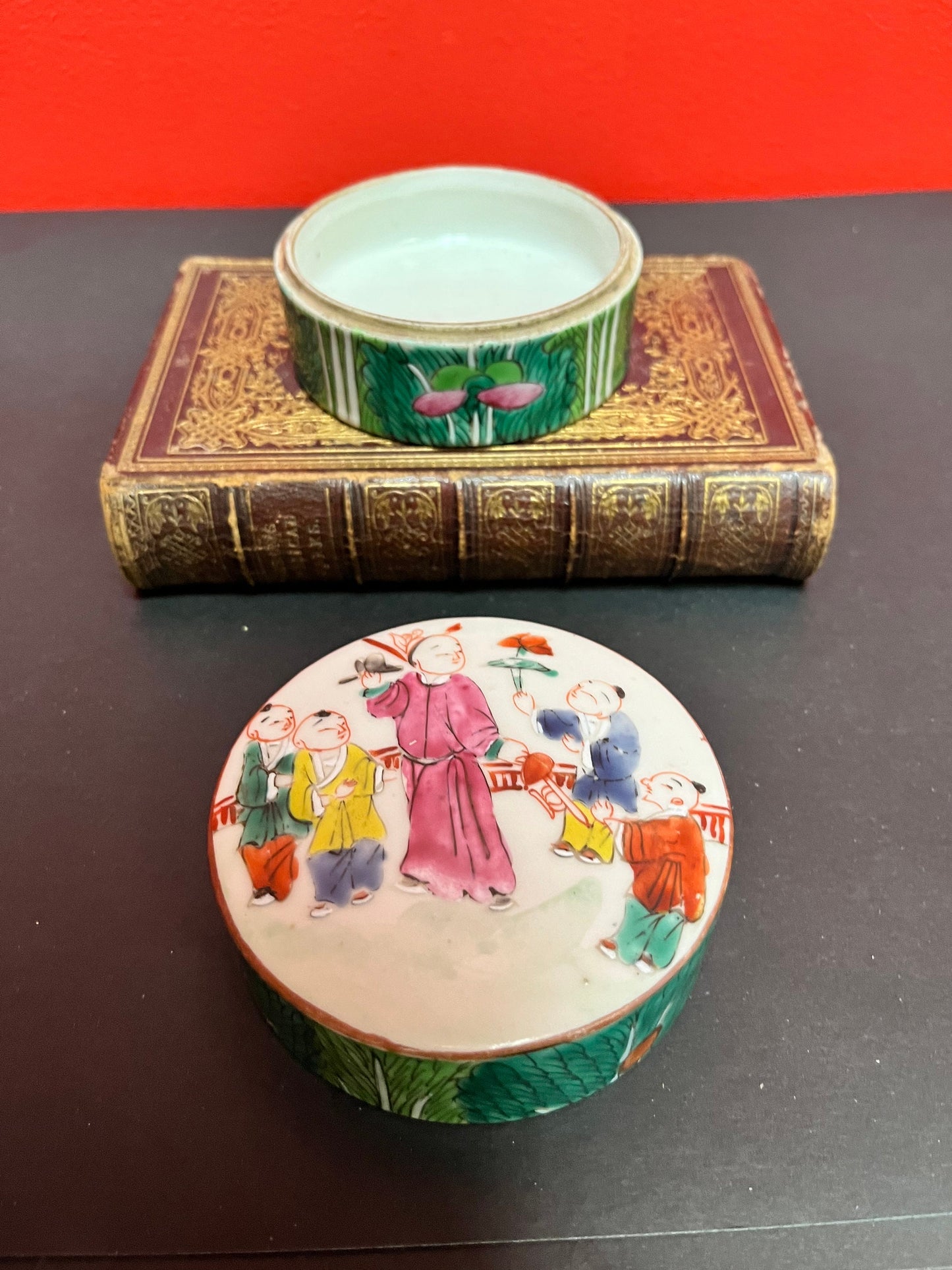 A 3.5 x 2 high antique polychrome famille Rose paste pot