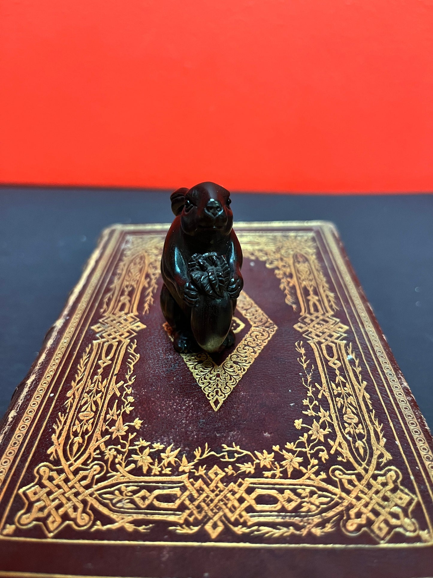 Amazing antique Japanese Rosewood to install Netsuke depicting a rabbit