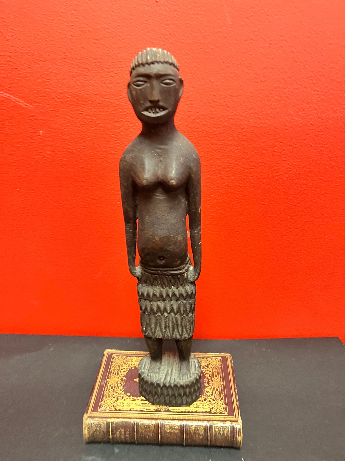 A  Stunning antique 14 inch tall western African statue of a lady   wonderful Patina and detail