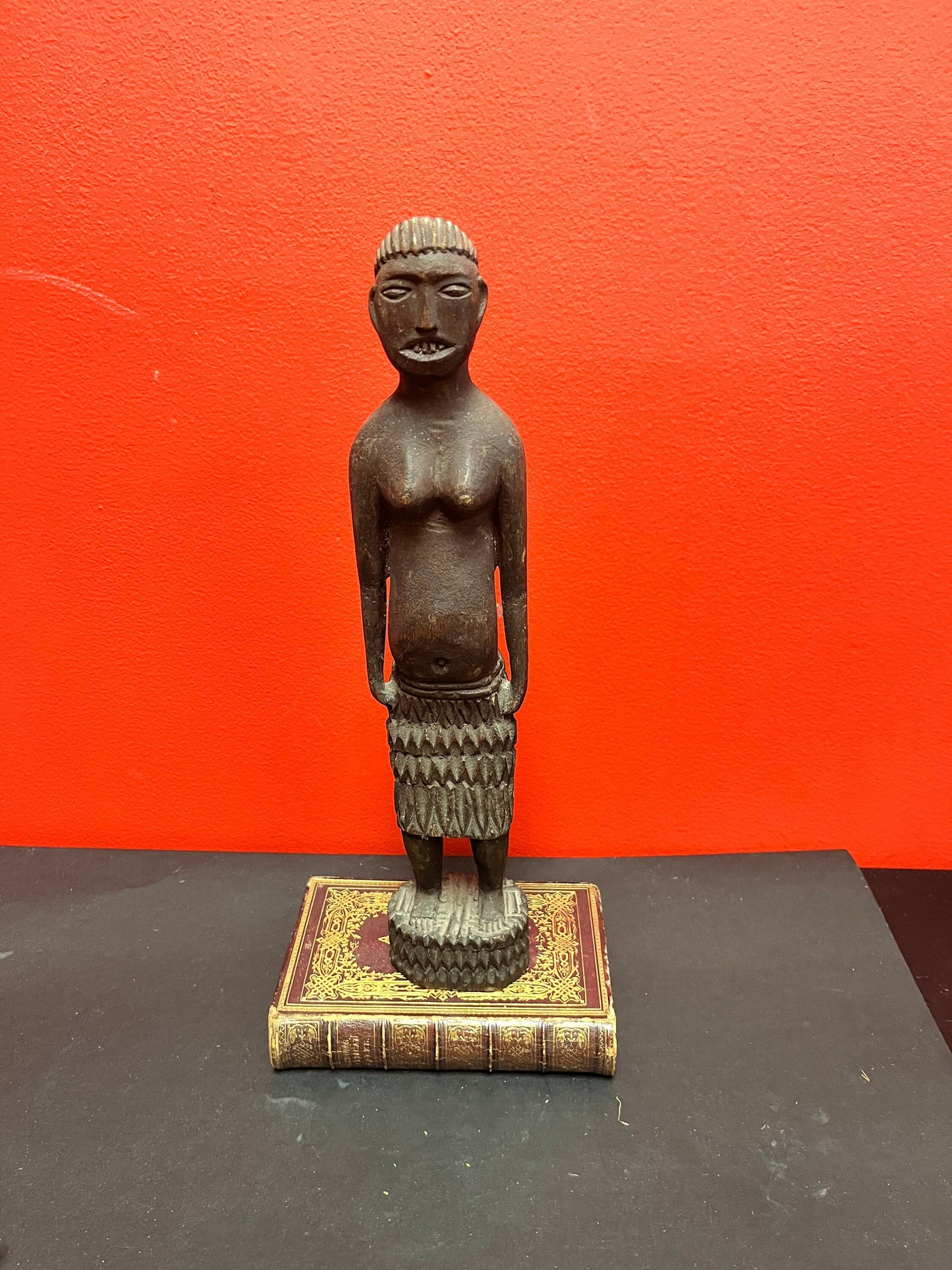 A  Stunning antique 14 inch tall western African statue of a lady   wonderful Patina and detail