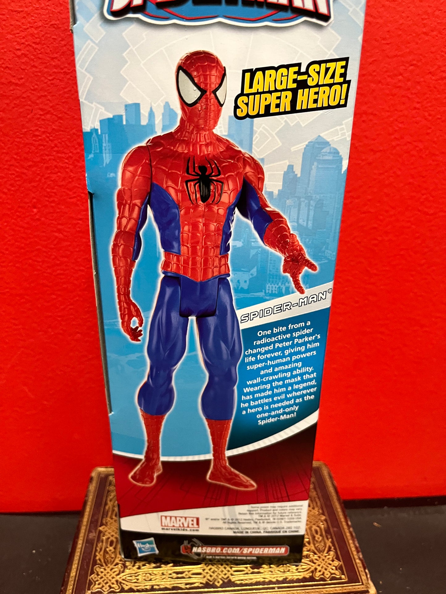 12 inch marvel, ultimate Spider-Man titan hero series statue in original box