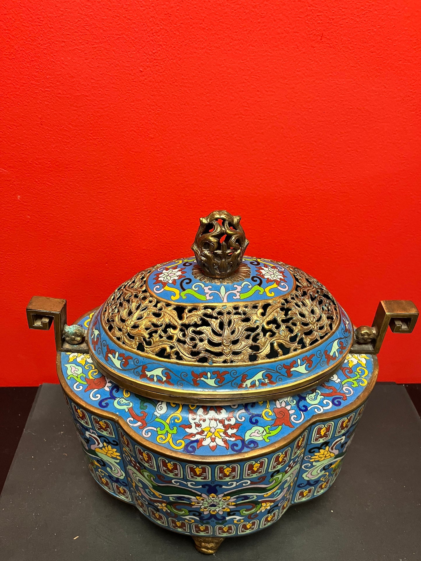 15 x 17 inch high stunning antique Chinese cloisonné and gilt lidded vessel with lid  amazing condition and detail - wow