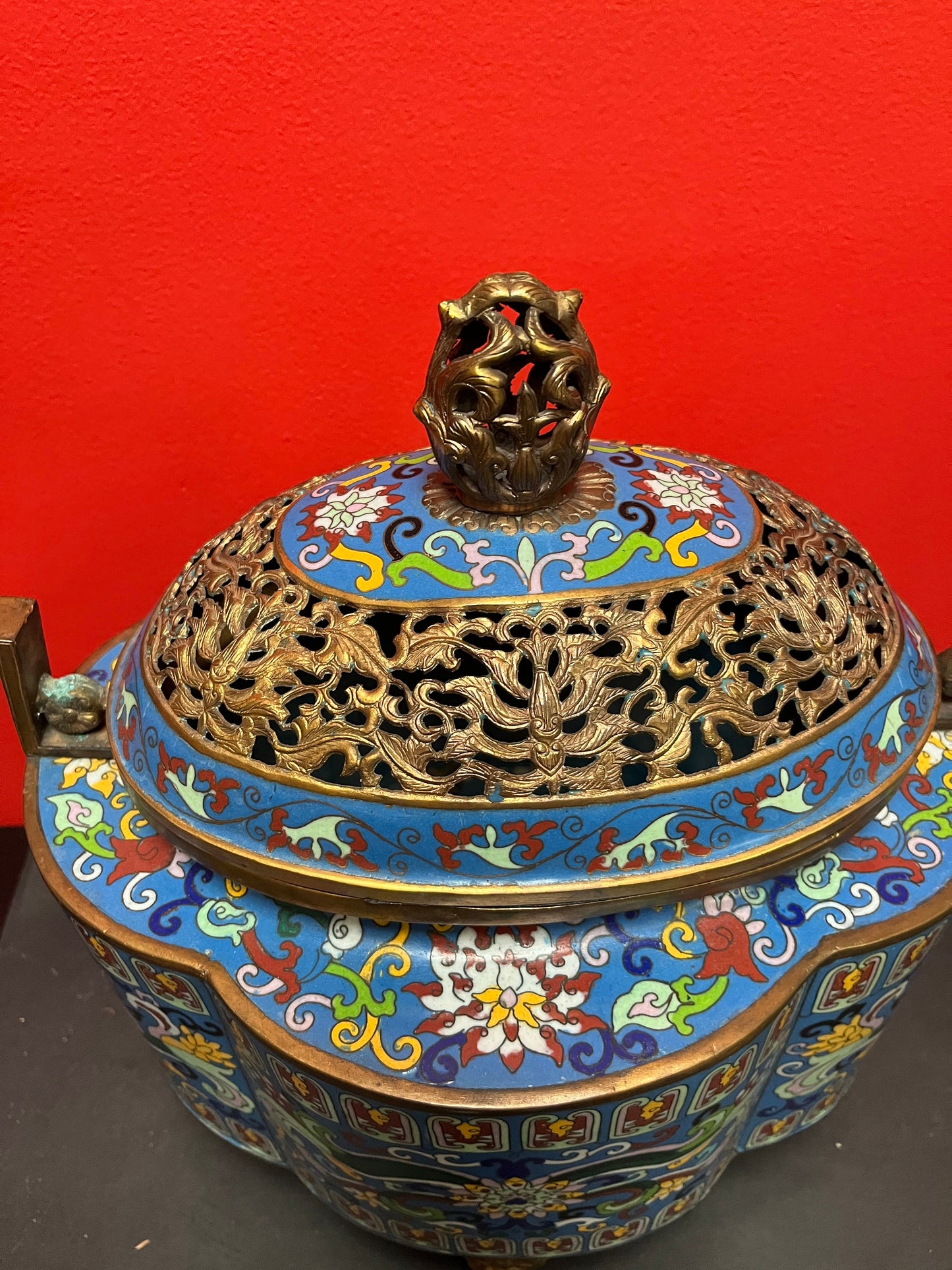 15 x 17 inch high stunning antique Chinese cloisonné and gilt lidded vessel with lid  amazing condition and detail - wow