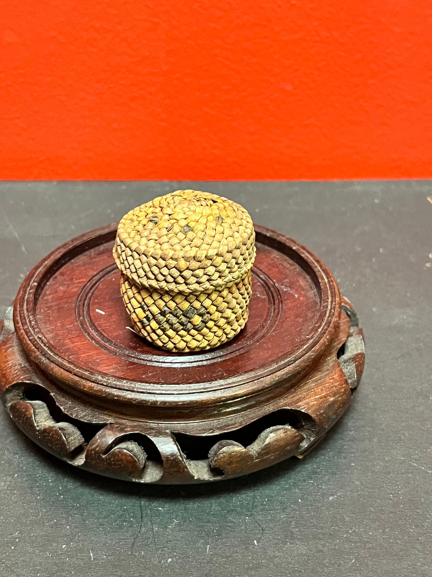 Lovely Small Indigenous first nations pacific north west coast woven basket - 1.5 inches high  mint condition