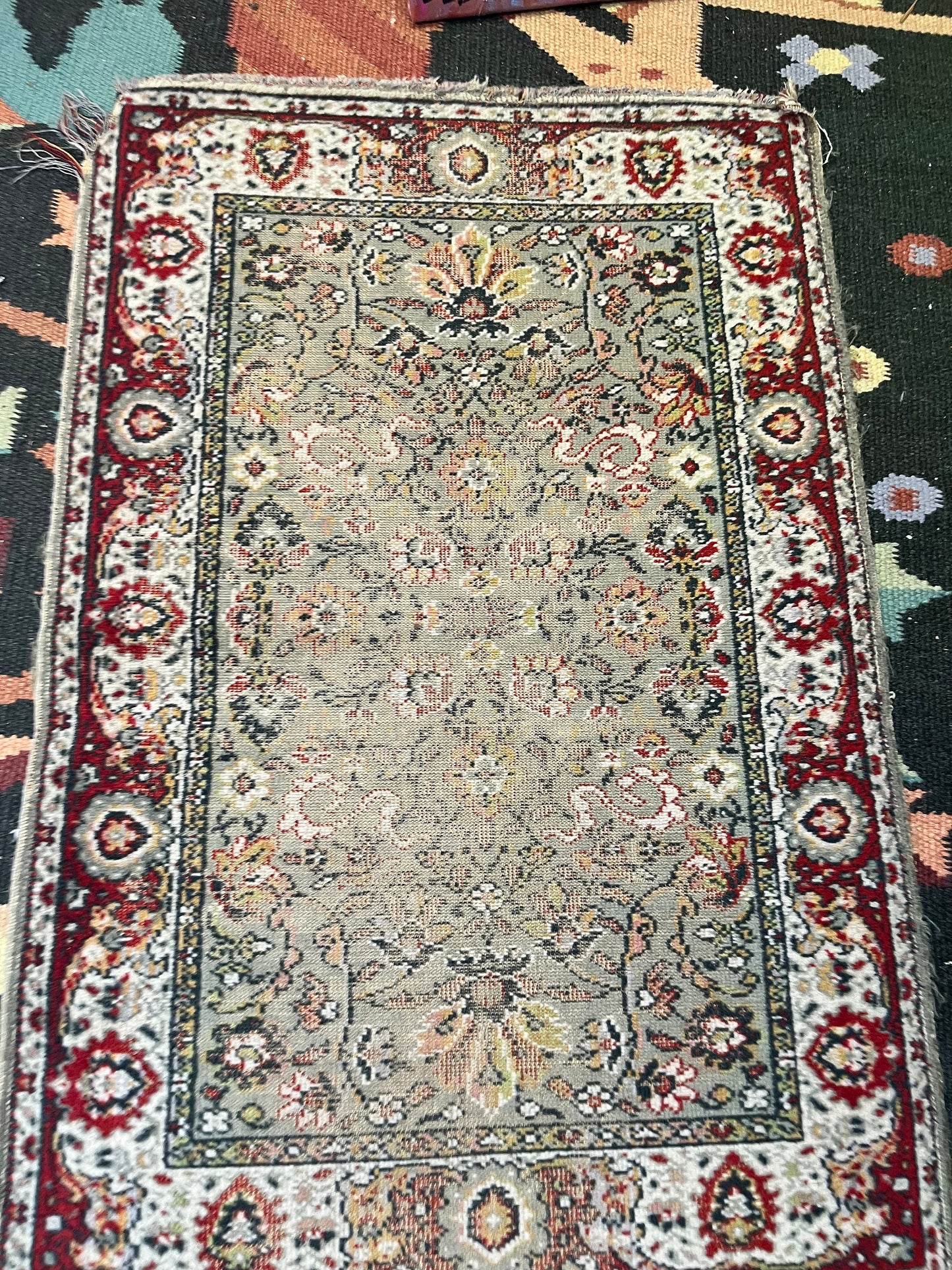 3 x 2 Persian wool prayer mat or small  rug in antique condition  spectacular