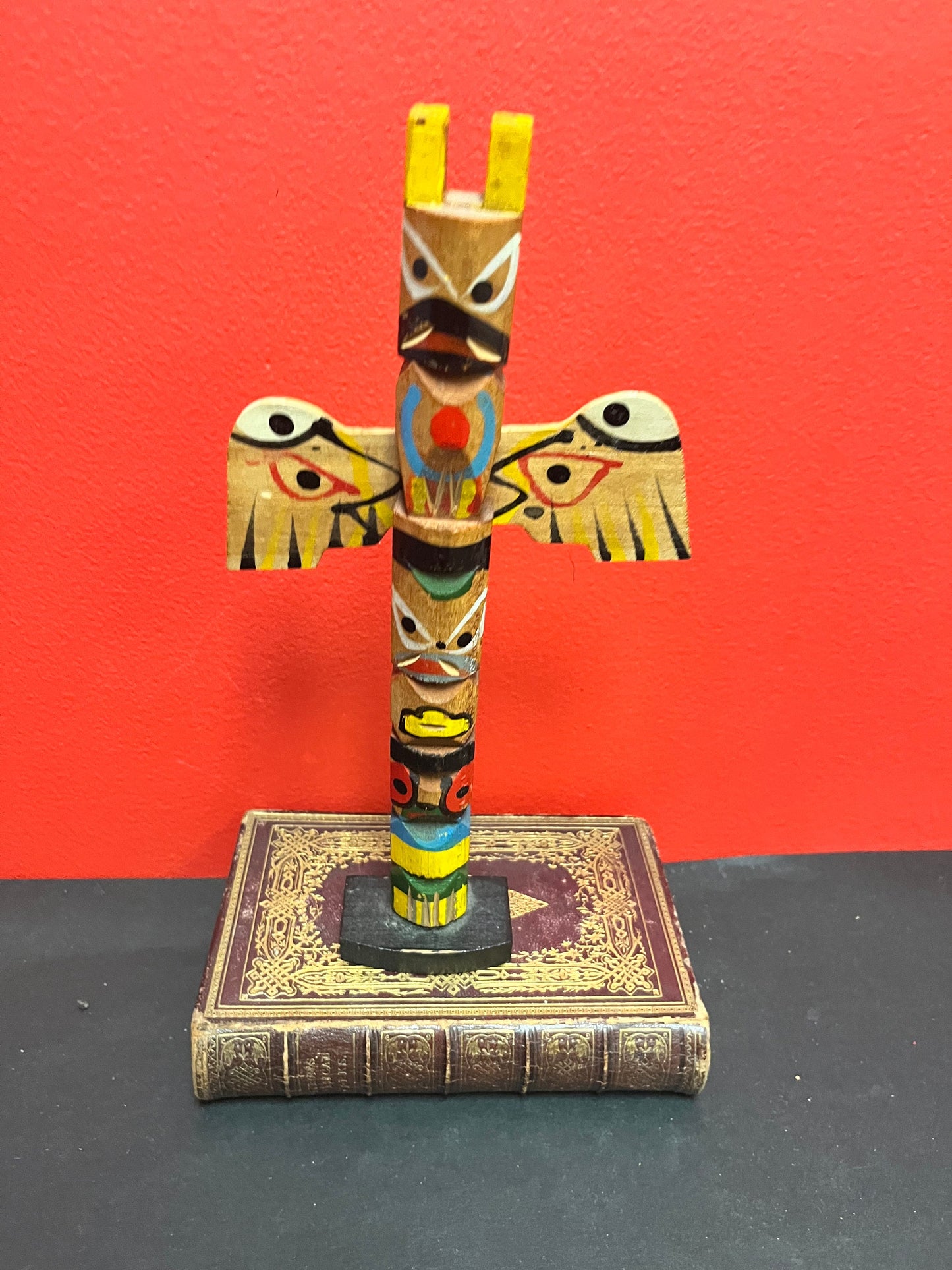 10 x 6 inch 1950s indigenous first nations pacific north west coast polychrome folk art totem pole with wings  cool historical piece