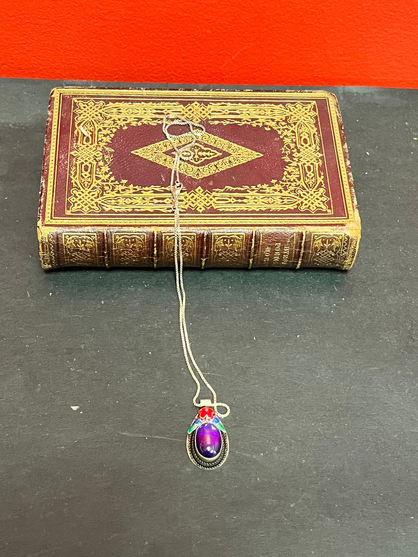 Beautiful, small Chinese sign d sterling and enamel pendant with amethyst  comes with silver chain