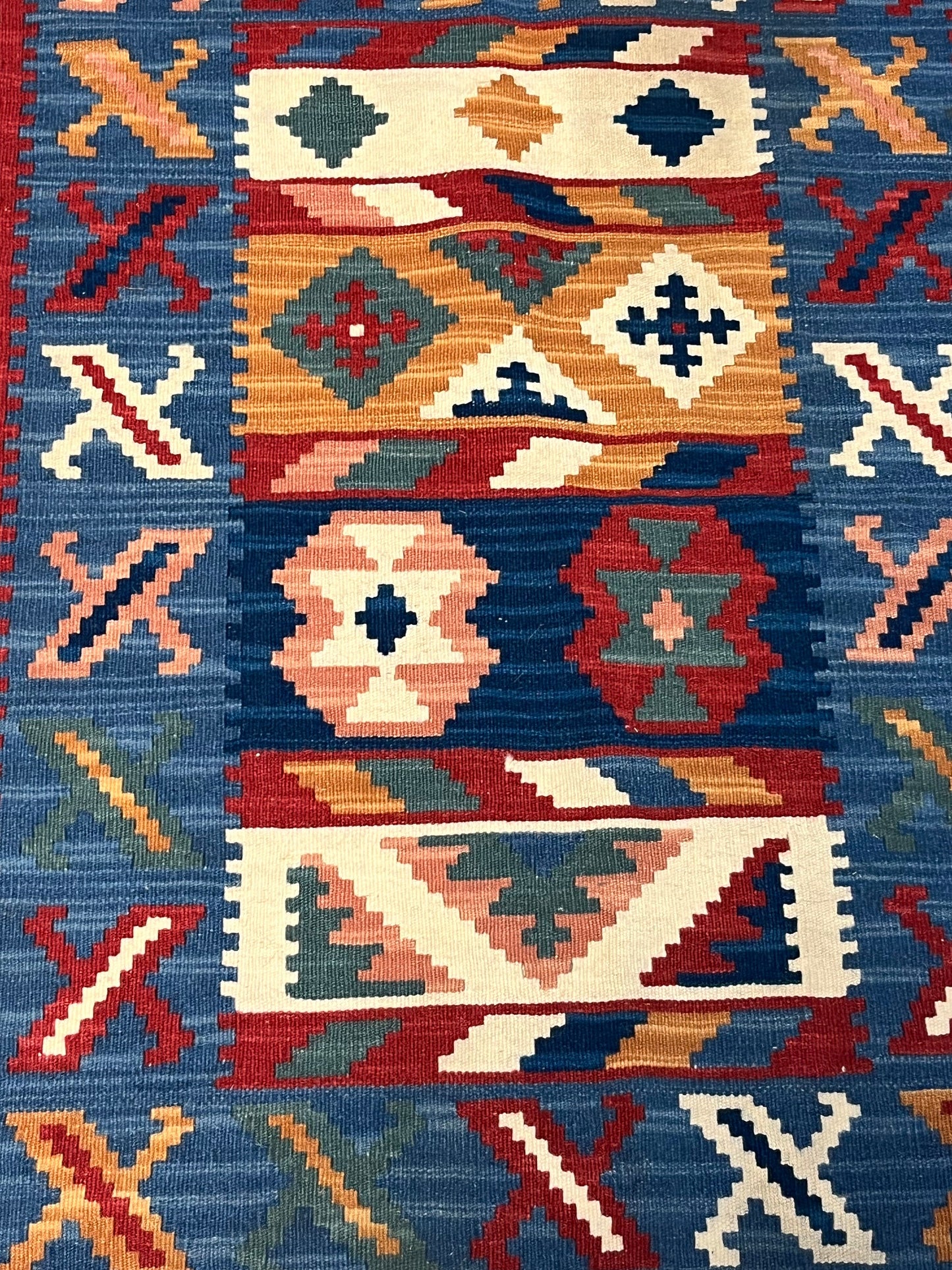 Fabulous Navajo 36 x 25 Rug  great condition and wonderful design