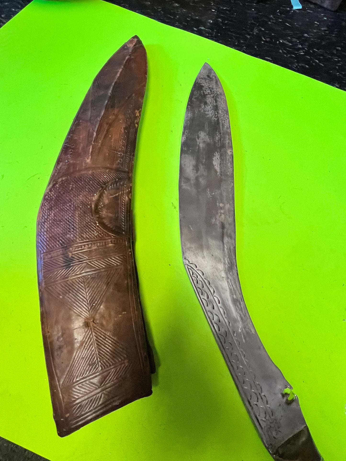 Huge two foot-long antique Indian Gurkha  knife in leather sheaf  stunning piece of Indian history