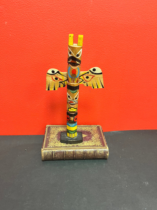 10 x 6 inch 1950s indigenous first nations pacific north west coast polychrome folk art totem pole with wings  cool historical piece