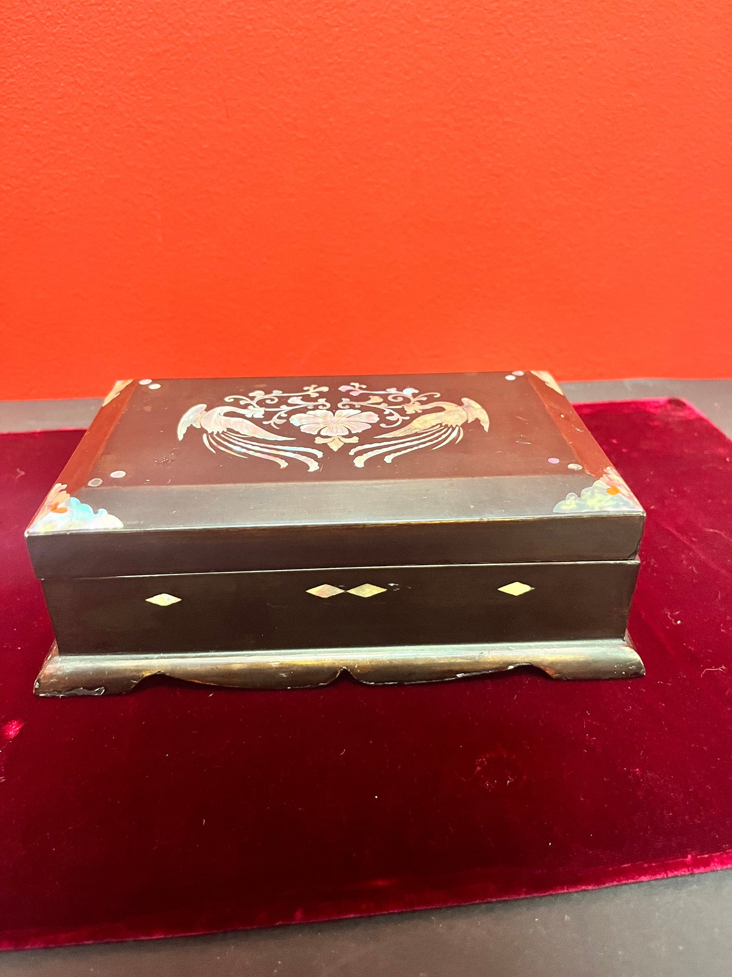 7 x 4 x 2 Asian lacquer box with mother of pearl inlay  divine detailing and quality