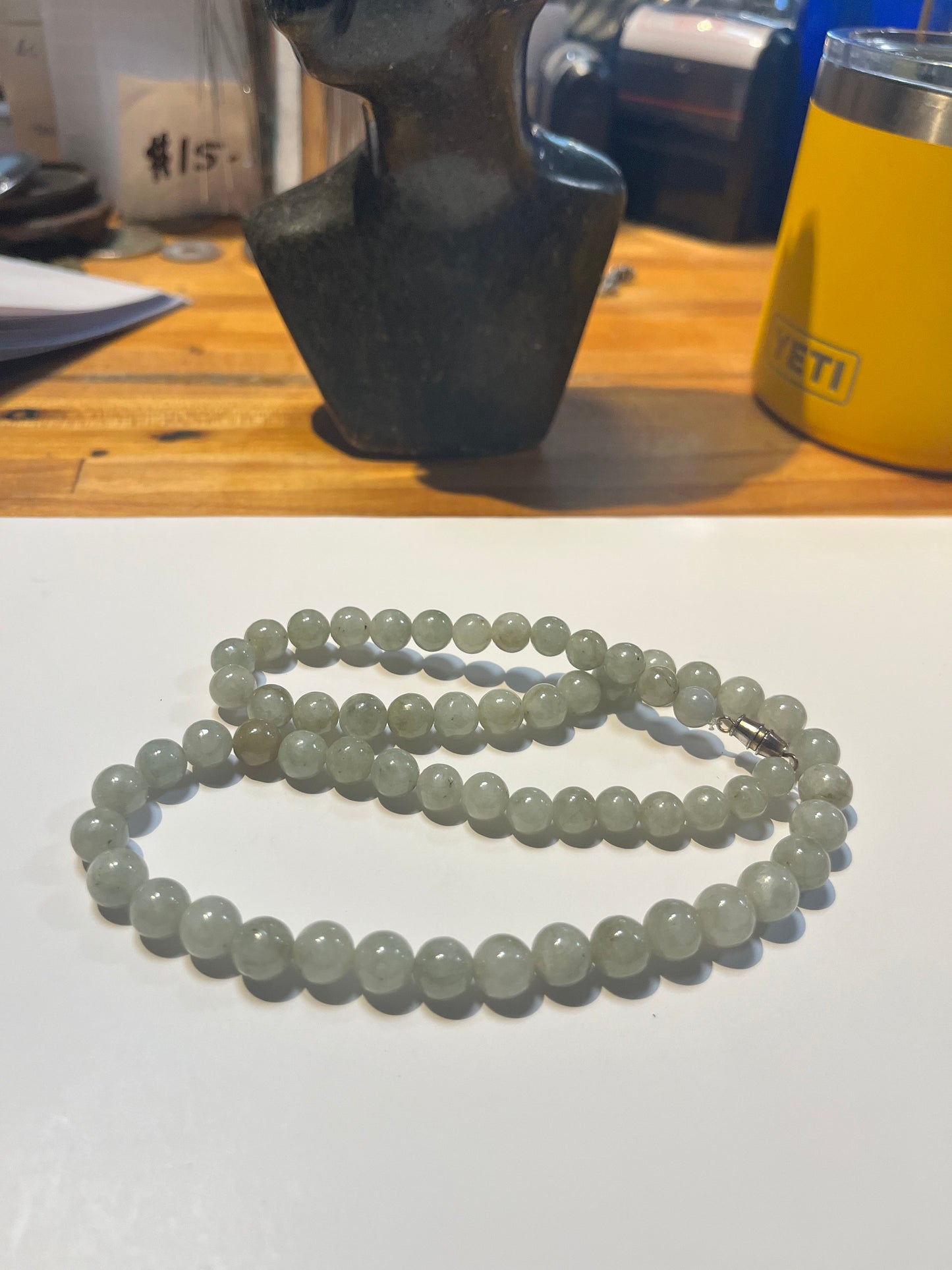 Beautiful Chinese 20 inch jade necklace