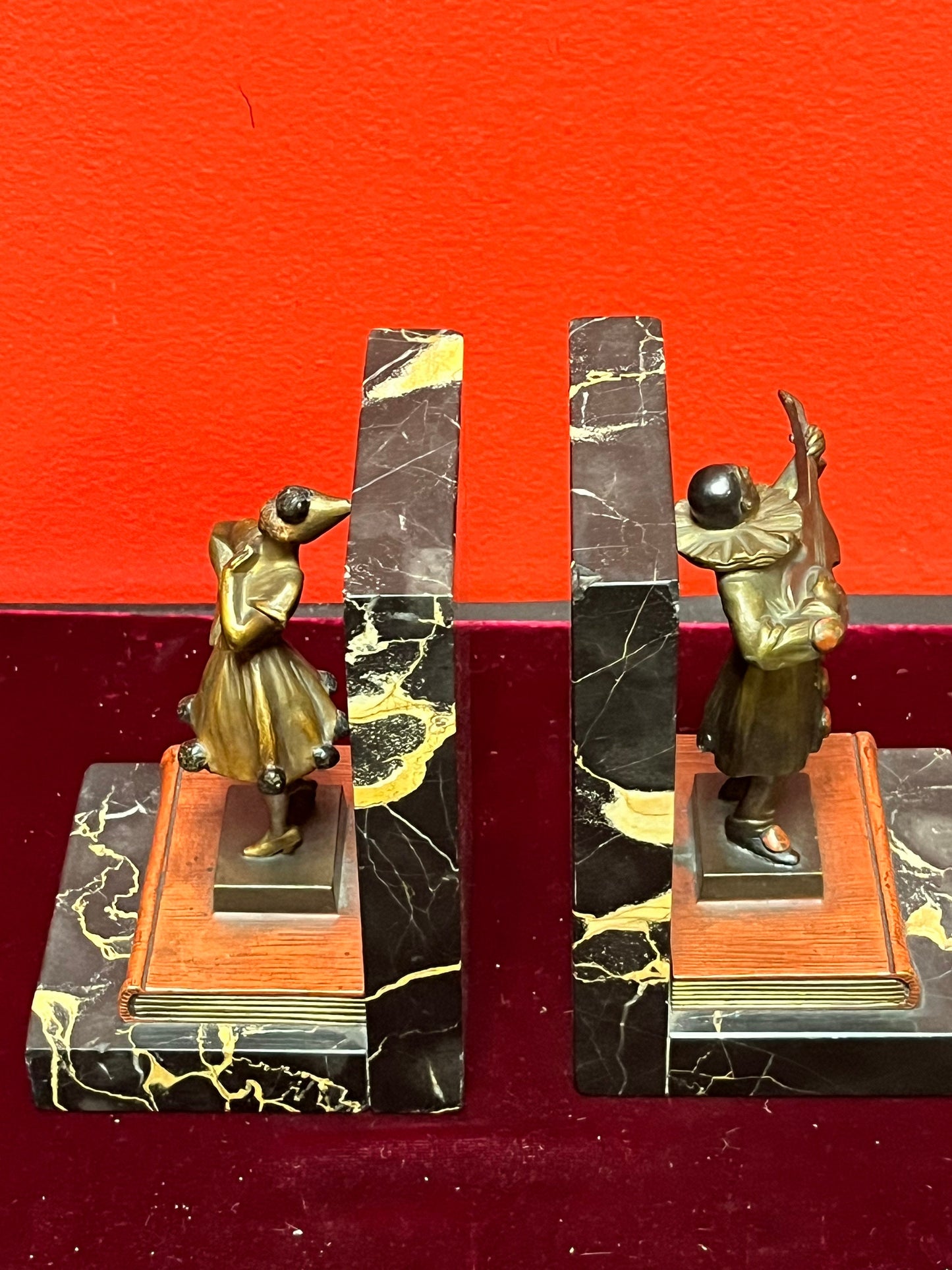 Absolutely stunning 5 1/2 inch high  possibly Franz Bergman Austrian cold painted bronze and marble musical Bookends  wow