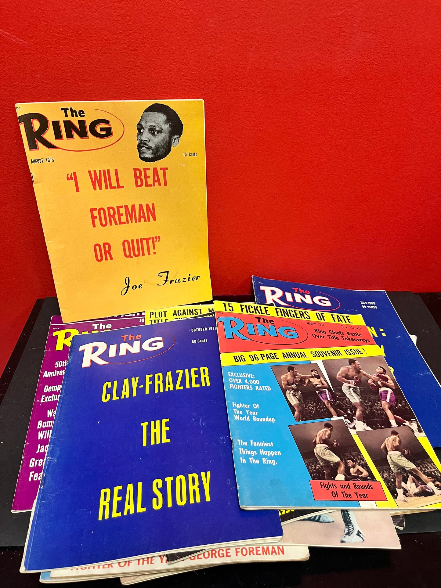 Crazy cool job lot boxing magazines 1960s and 1970s  14 total  great gifts  good condition  wow