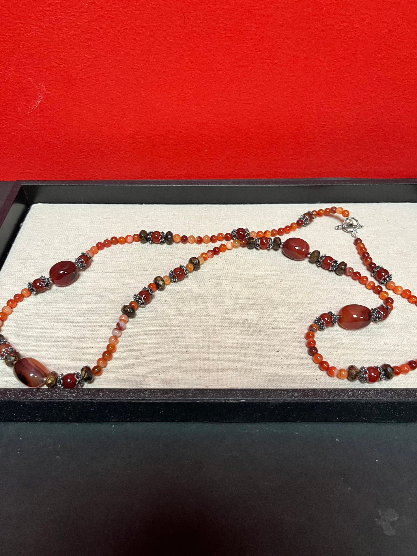 Beautiful approx 42 Inch agate necklace  stunning quality great gift