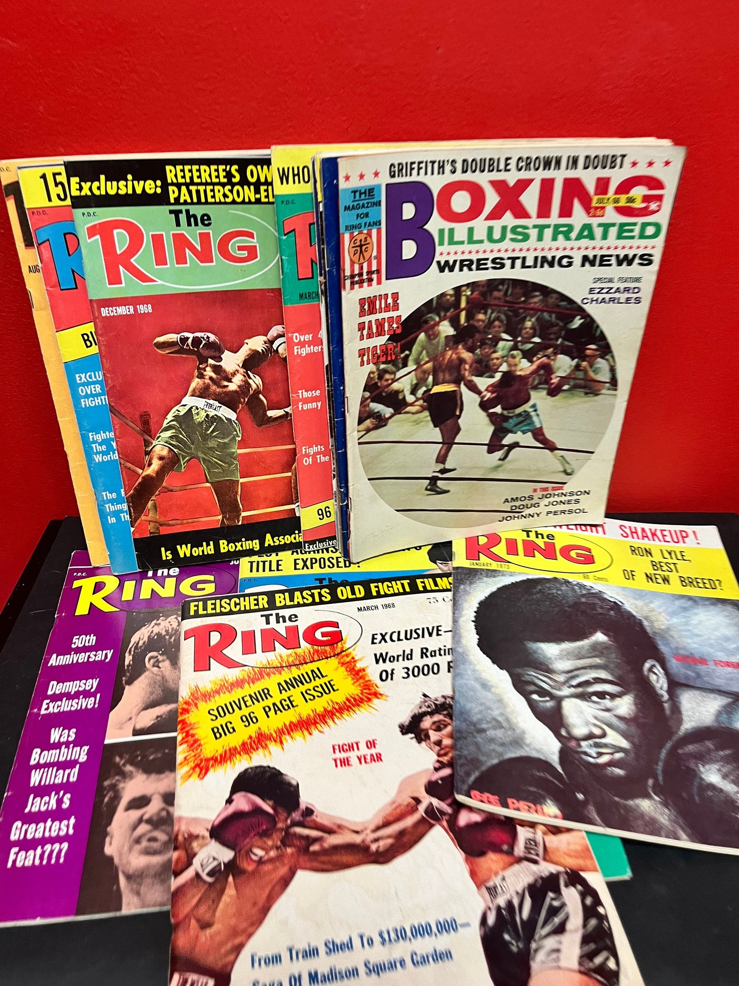 Crazy cool job lot boxing magazines 1960s and 1970s  14 total  great gifts  good condition  wow