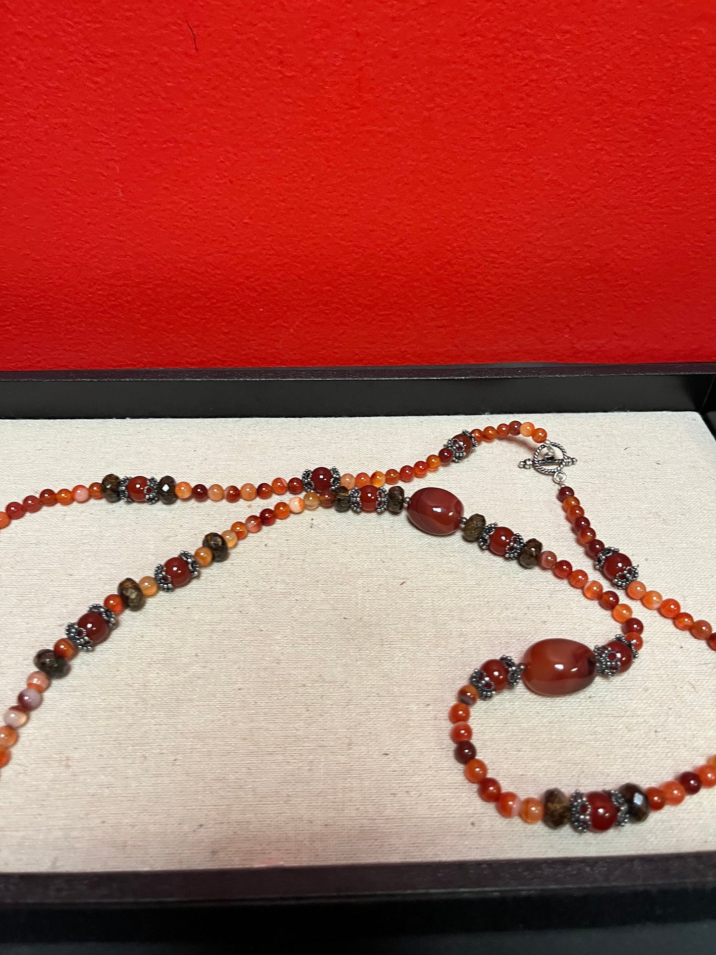 Beautiful approx 42 Inch agate necklace  stunning quality great gift