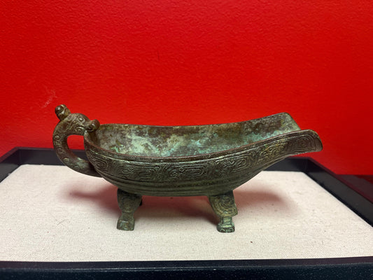 A  Museum quality 8 1/2 x 3 1/2 x 3 high stunning heavy Chinese bronze drinking  vessel  Shang dynasty style - amazing patina