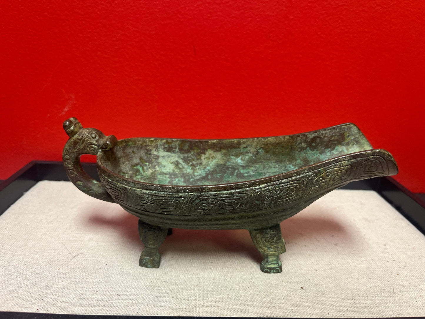 A  Museum quality 8 1/2 x 3 1/2 x 3 high stunning heavy Chinese bronze drinking  vessel  Shang dynasty style - amazing patina