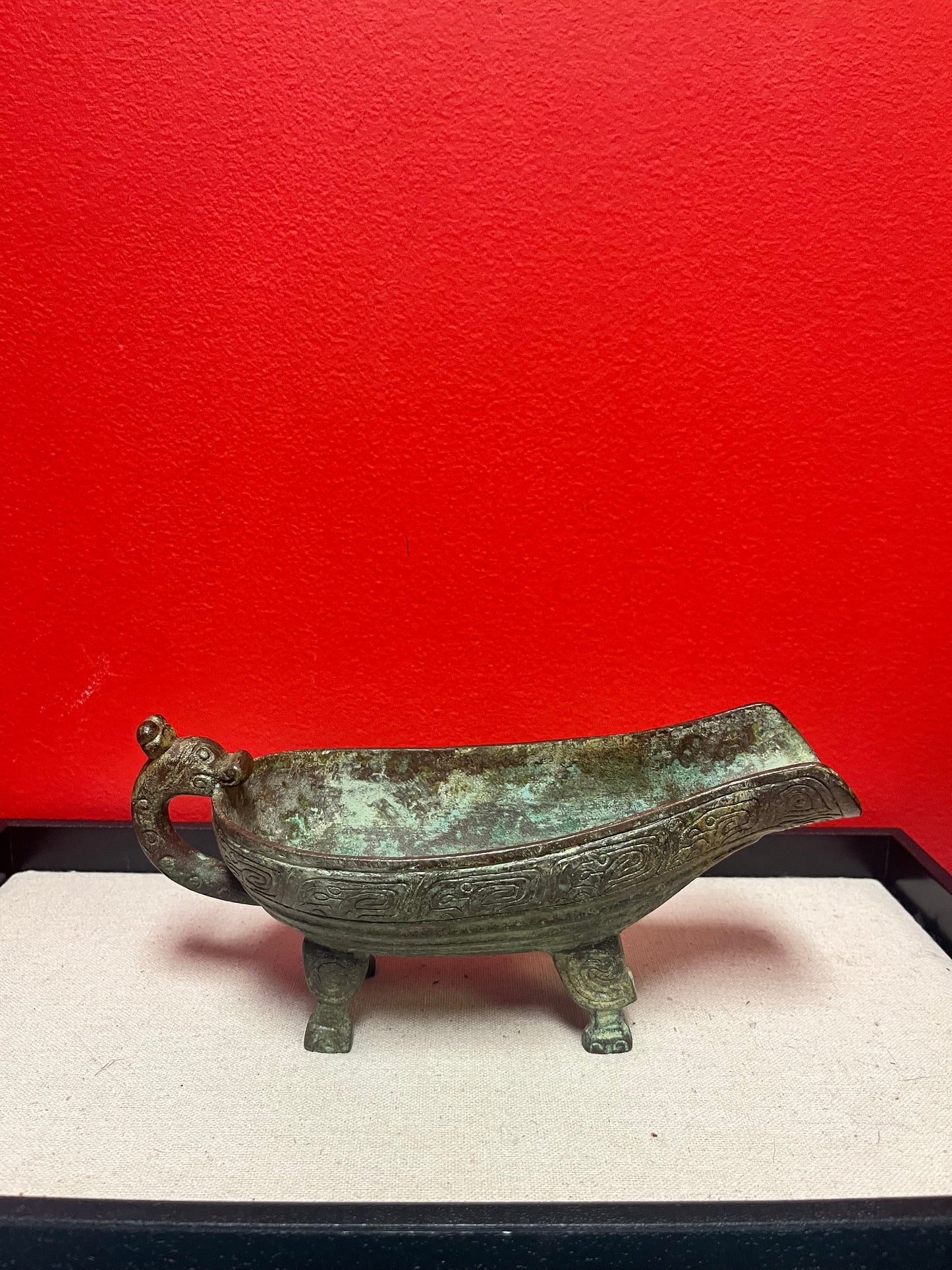 A  Museum quality 8 1/2 x 3 1/2 x 3 high stunning heavy Chinese bronze drinking  vessel  Shang dynasty style - amazing patina