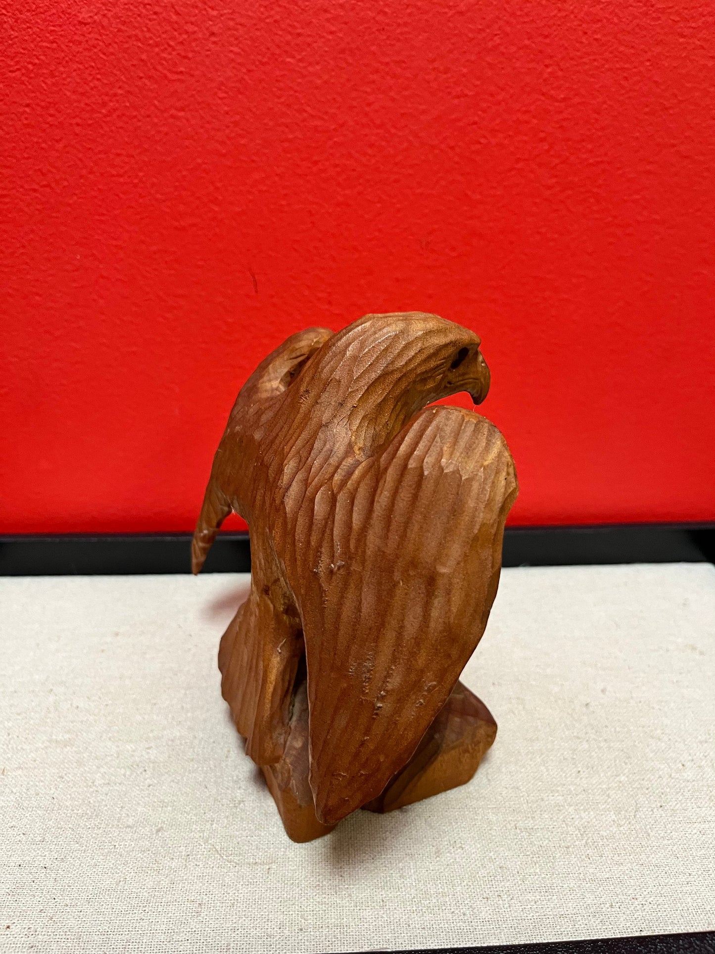 Lovely indigenous first nation 6 inch carved cedar eagle