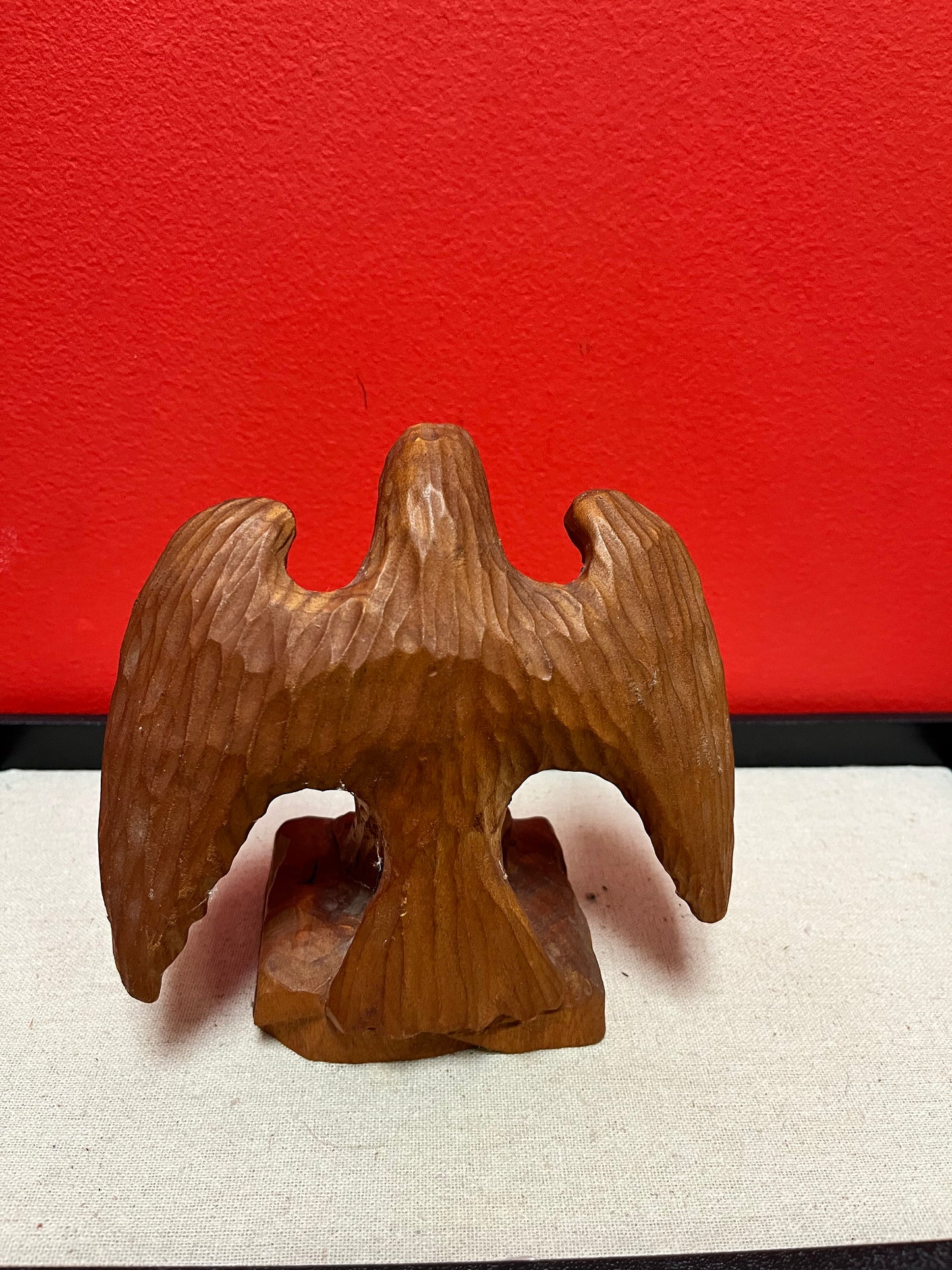 Lovely indigenous first nation 6 inch carved cedar eagle