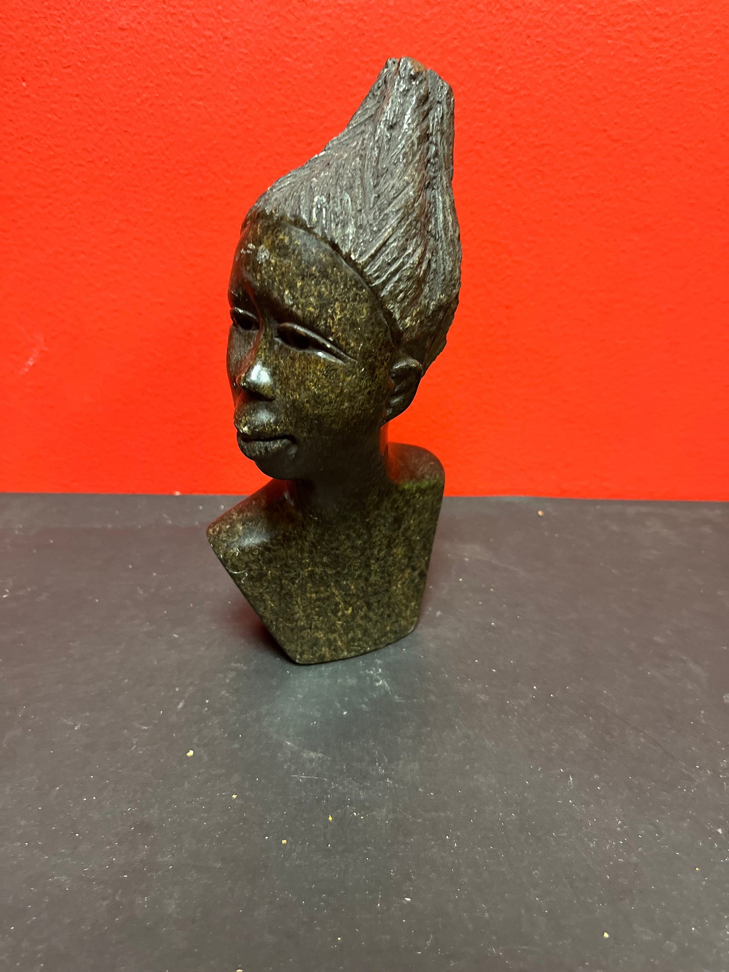 Lovely older African 9 inch tall signed soapstone bust of a lady  1.6 kg fabulous condition and perfect gift