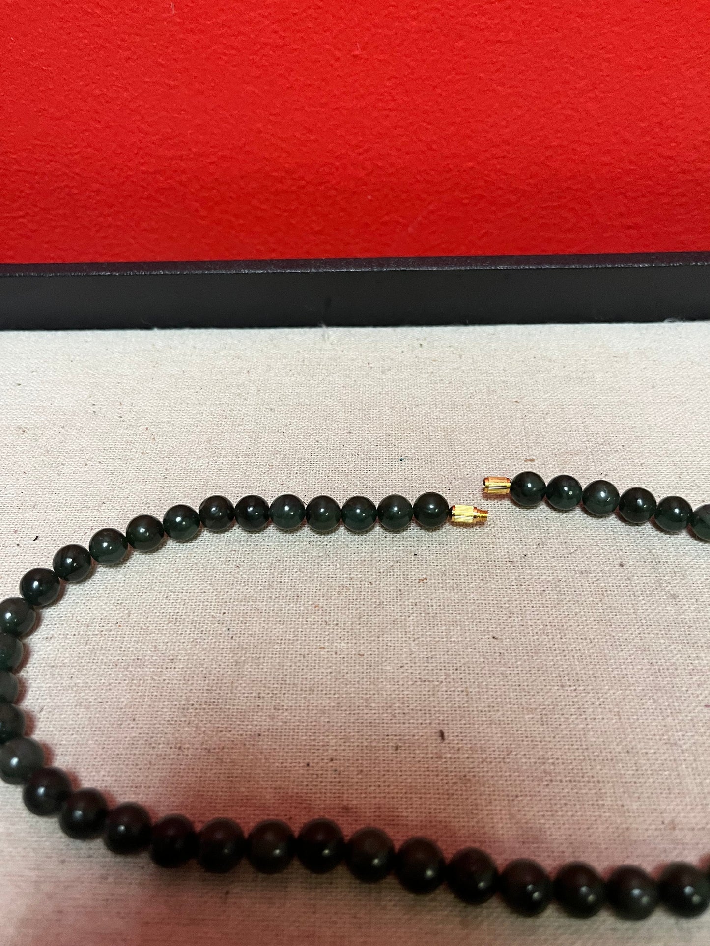 A  Stunning old dark green Chinese jade 16 inch long necklace - wow  Perfect gift  great value