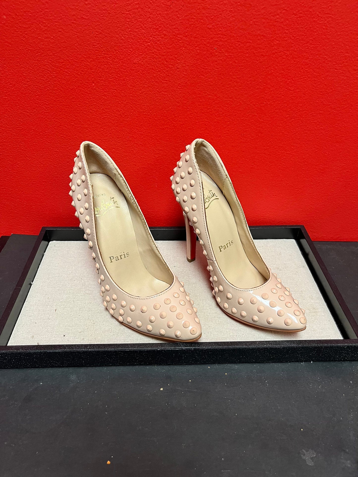 Fabulous authentic Christian Louboutin pumps  size 36  fits 5.5 to 6 ladies  like new  unbelievable deal