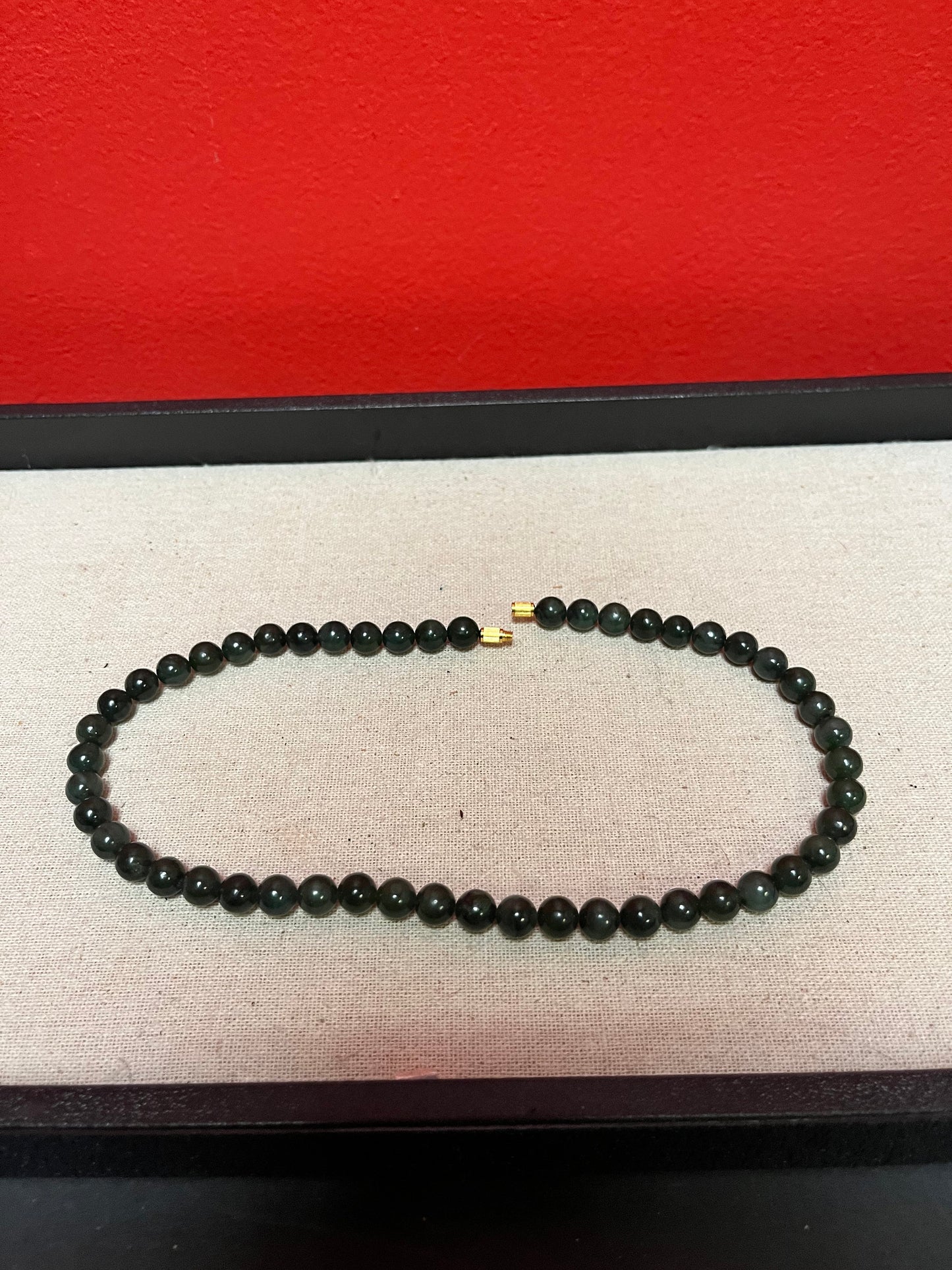 A  Stunning old dark green Chinese jade 16 inch long necklace - wow  Perfect gift  great value