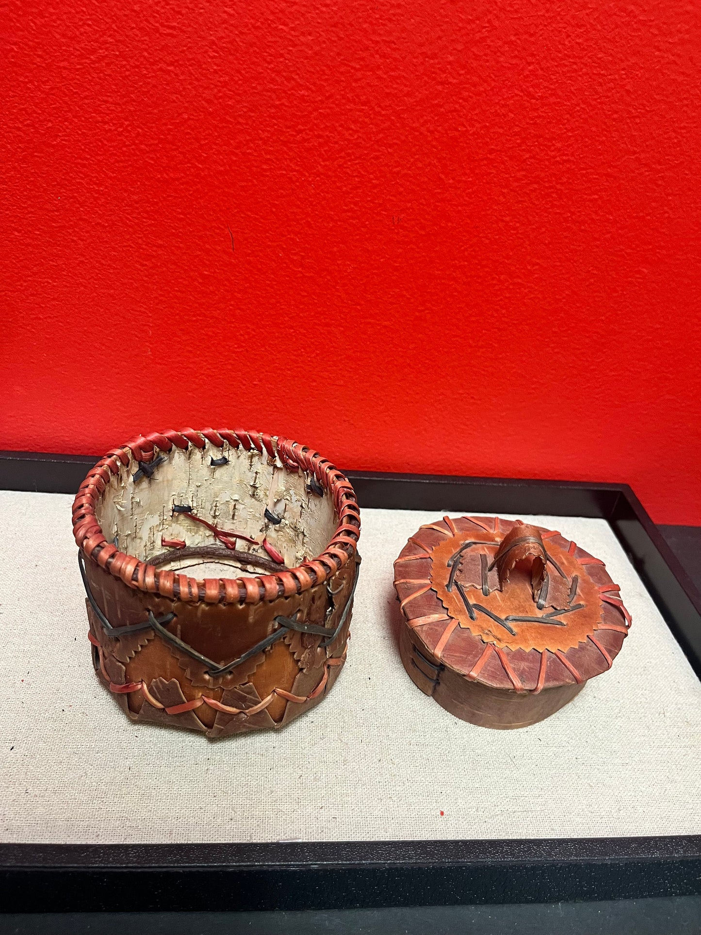 Lovely 5 inch eastern Canadian Cedar bark  basket with lid in wonderful condition