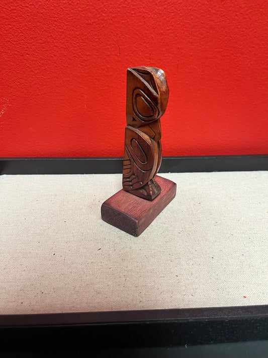 Lovely indigenous first nations  Pacific Northwest Coast totem pole   great detail - 5 inches tall