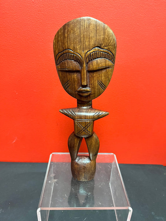 Lovely vintage African Ashanti statue  12 inches tall