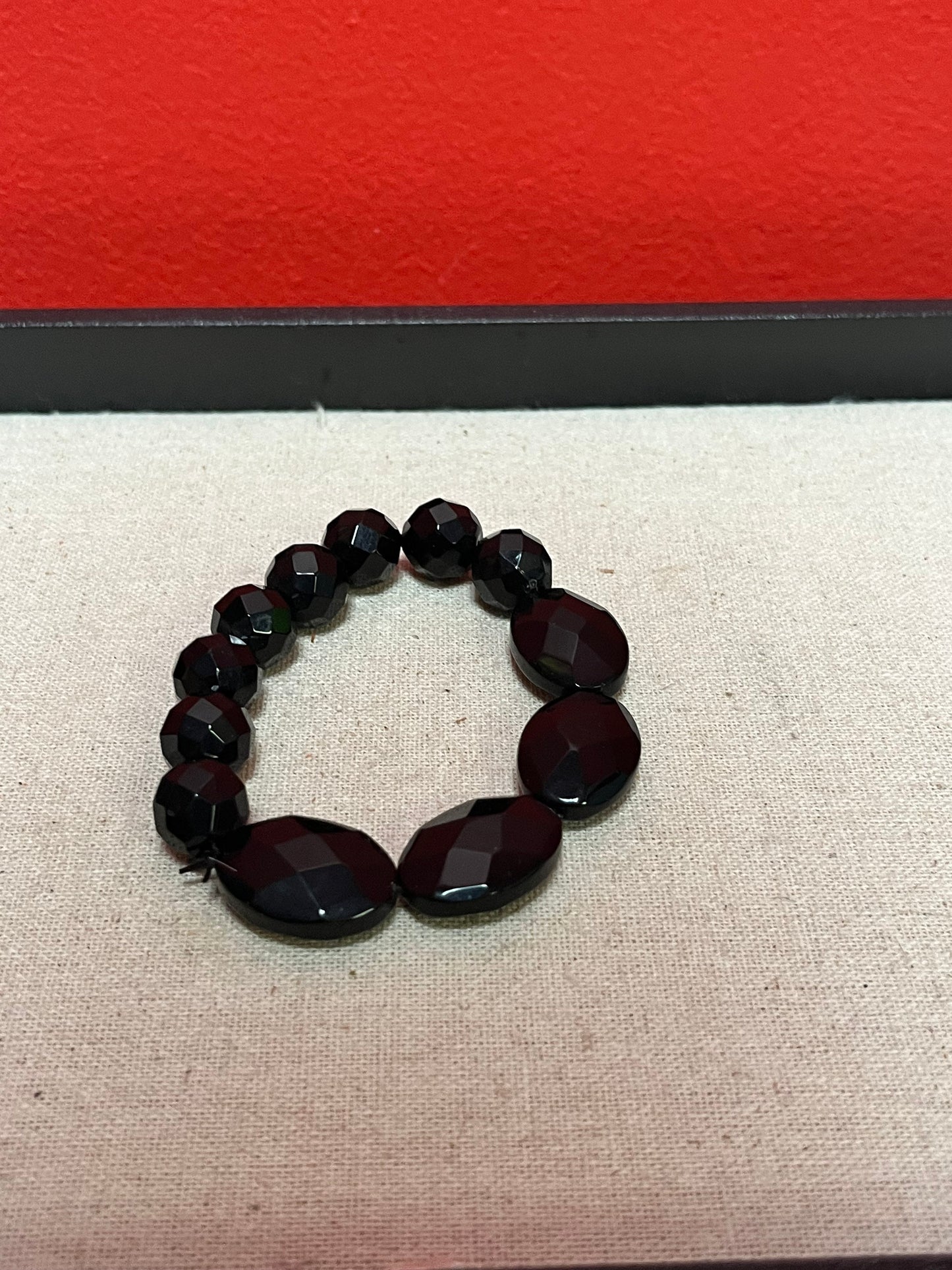 Cute expandible jet glass bracelet  great gift