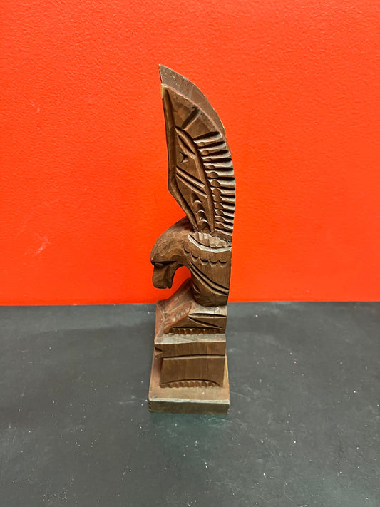 Lovely Vancouver Island unsigned Chris John eagle totem  indigenous, first nations, Pacific Northwest coast  11 inches tall