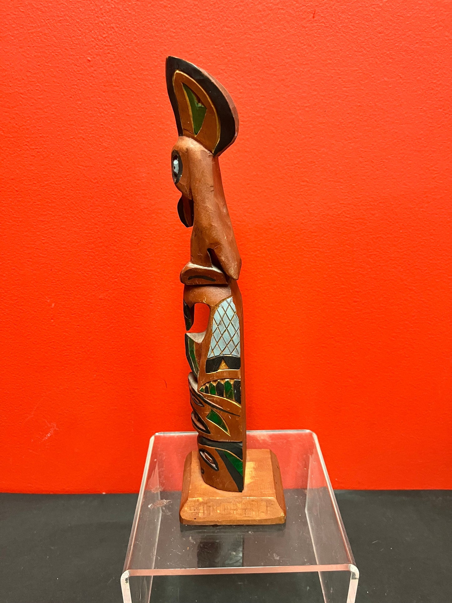 Lovely old 15 inch tall unsigned primitive totem pole   indigenous first nations Pacific northwest coast beauty