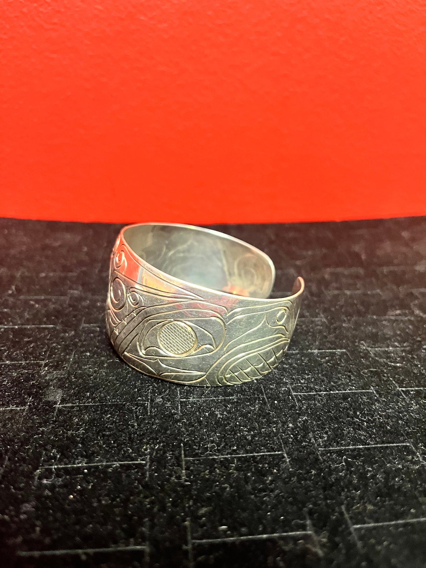 Huge stunning 3 x 1.5 high, signed Edgar Joseph, heavy high-quality detailed indigenous first nations Northwest Coast Sterling bracelet