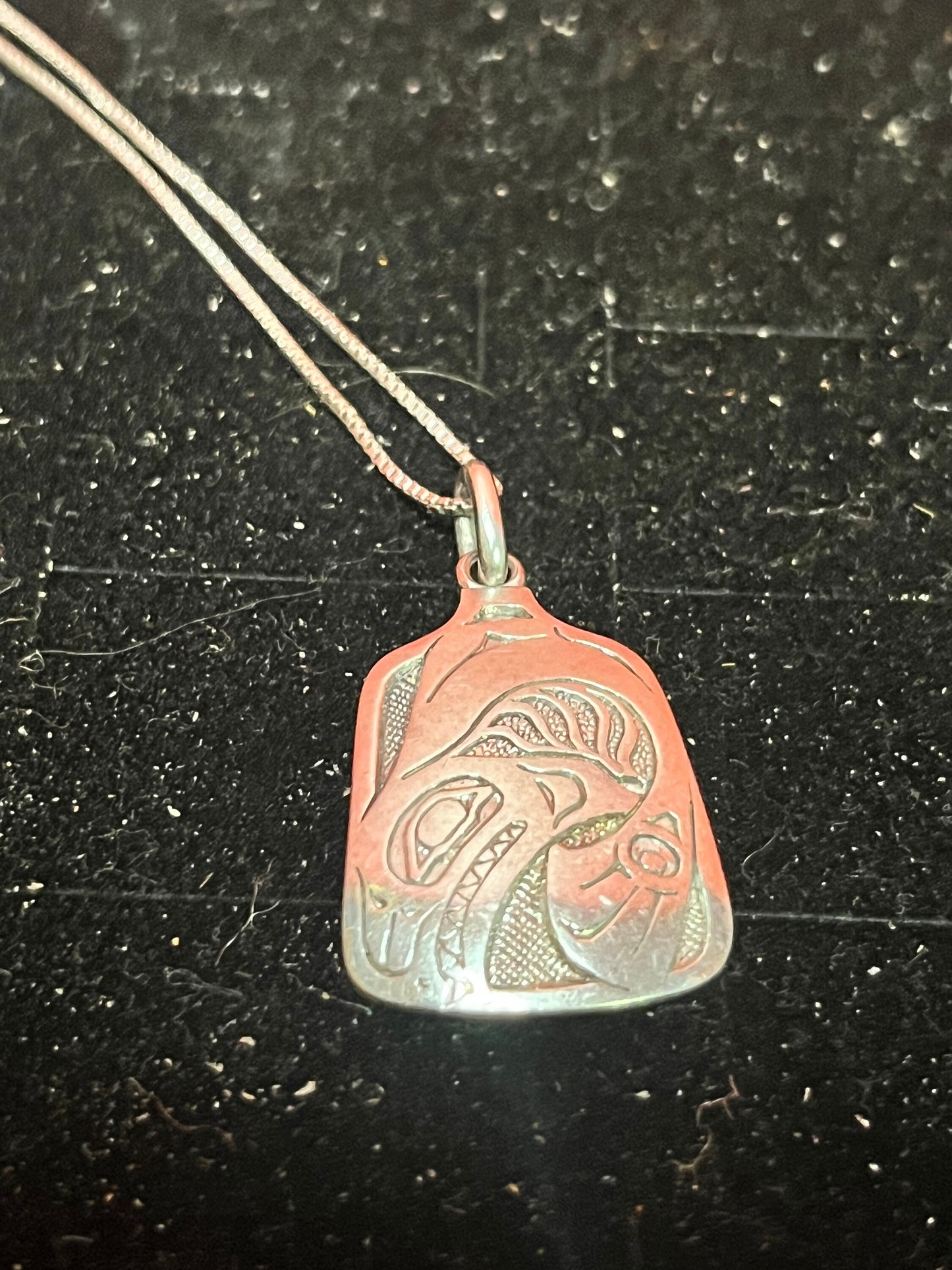 Stunning 1 inch long signed indigenous first nations north west coast  Sterling silver salmon pendant with free chain